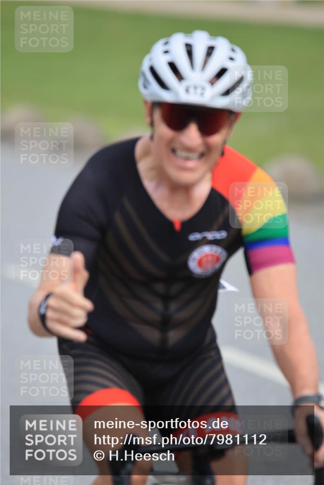 15.06.2025 - 27. Vierlanden-Triathlon H.Heesch http://msf.ph/oto/7981112 15.06.2025 10:45:55 Radfahren 78, 412 meine-sportfotos.de