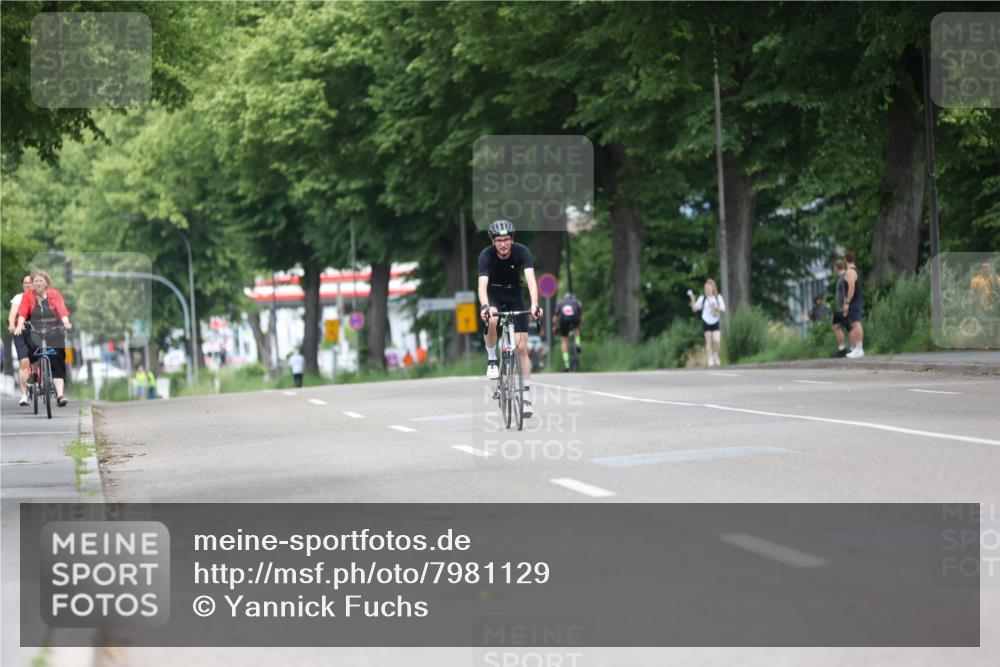 15.06.2025 - 7 Türme Triathlon Yannick Fuchs http://msf.ph/oto/7981129 15.06.2025 11:24:30 Radfahren 258 meine-sportfotos.de