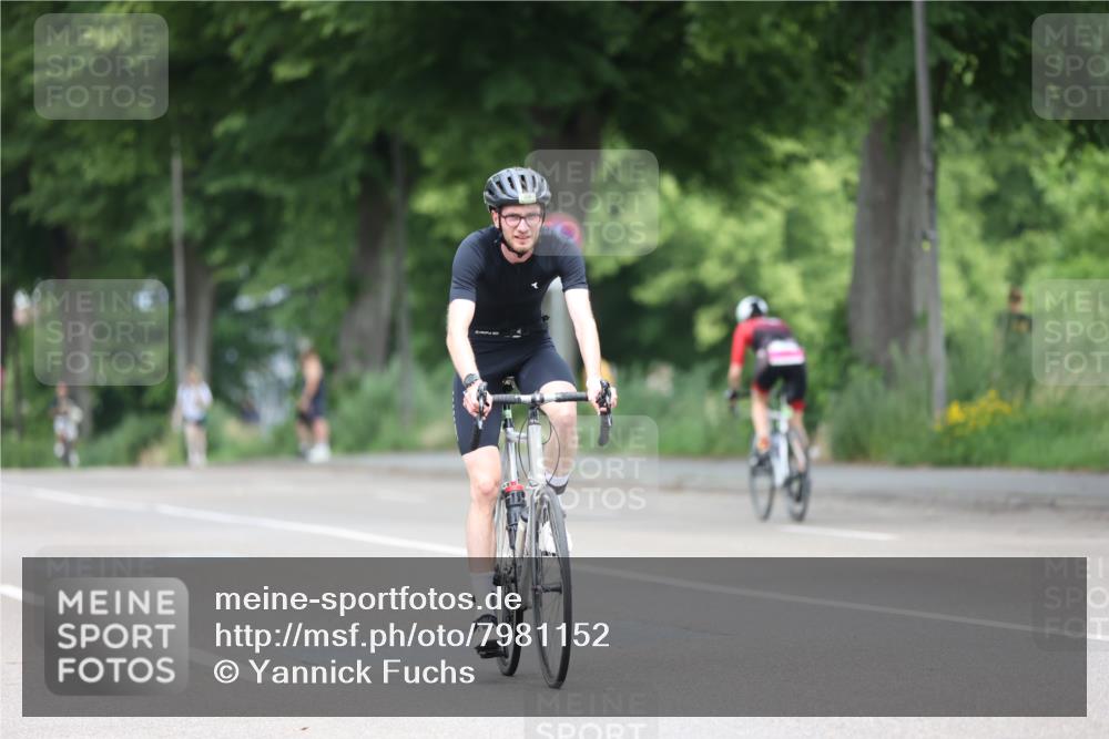 15.06.2025 - 7 Türme Triathlon Yannick Fuchs http://msf.ph/oto/7981152 15.06.2025 11:24:32 Radfahren 258 meine-sportfotos.de