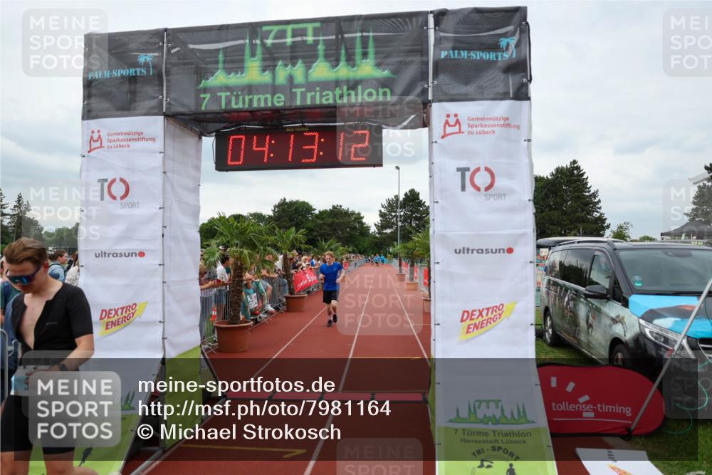 15.06.2025 - 7 Türme Triathlon Michael Strokosch http://msf.ph/oto/7981164 15.06.2025 14:13:12 Ziel 489, 892, 1085 meine-sportfotos.de