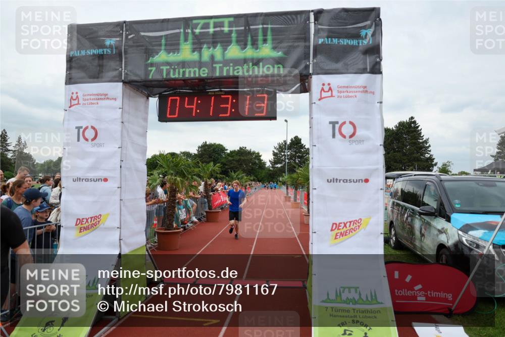 15.06.2025 - 7 Türme Triathlon Michael Strokosch http://msf.ph/oto/7981167 15.06.2025 14:13:13 Ziel 489, 1085 meine-sportfotos.de