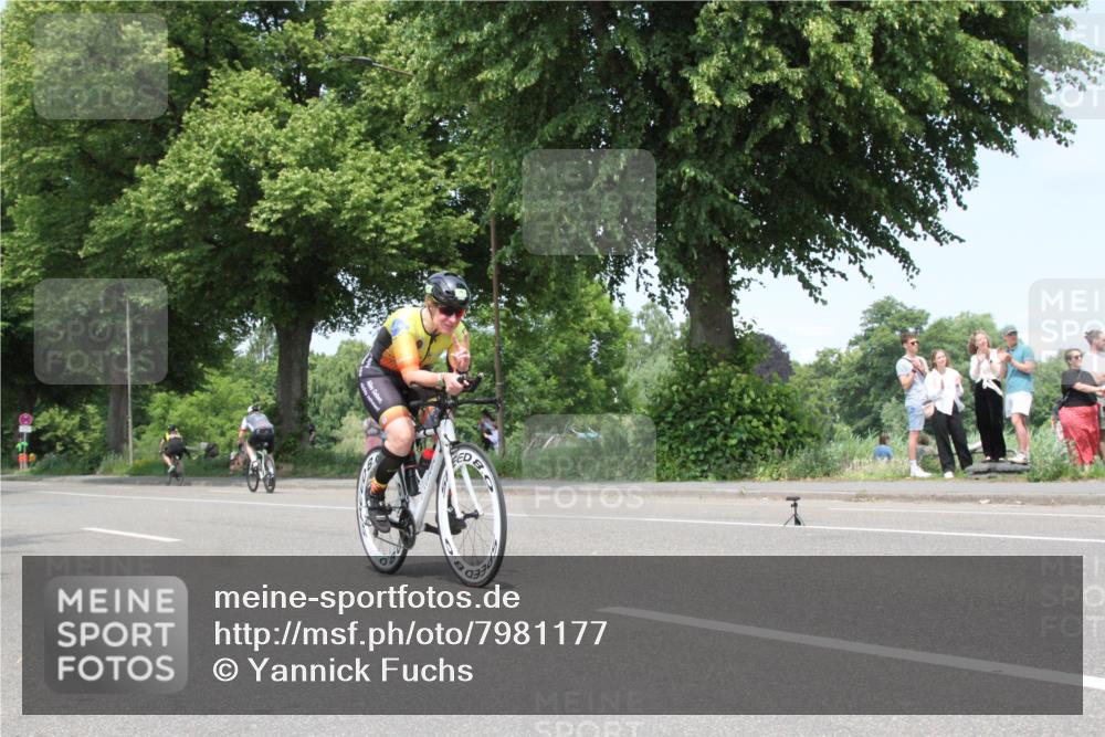 15.06.2025 - 7 Türme Triathlon Yannick Fuchs http://msf.ph/oto/7981177 15.06.2025 13:28:22 Radfahren  meine-sportfotos.de