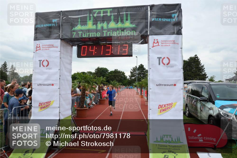 15.06.2025 - 7 Türme Triathlon Michael Strokosch http://msf.ph/oto/7981178 15.06.2025 14:13:13 Ziel 489, 1085 meine-sportfotos.de