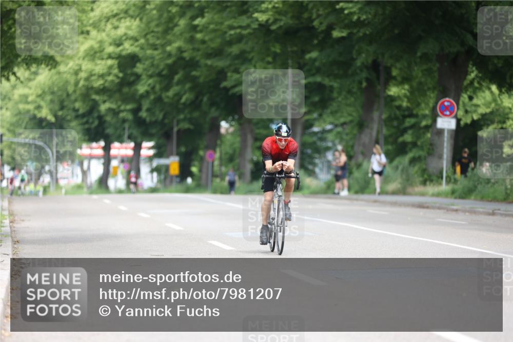15.06.2025 - 7 Türme Triathlon Yannick Fuchs http://msf.ph/oto/7981207 15.06.2025 11:24:48 Radfahren  meine-sportfotos.de