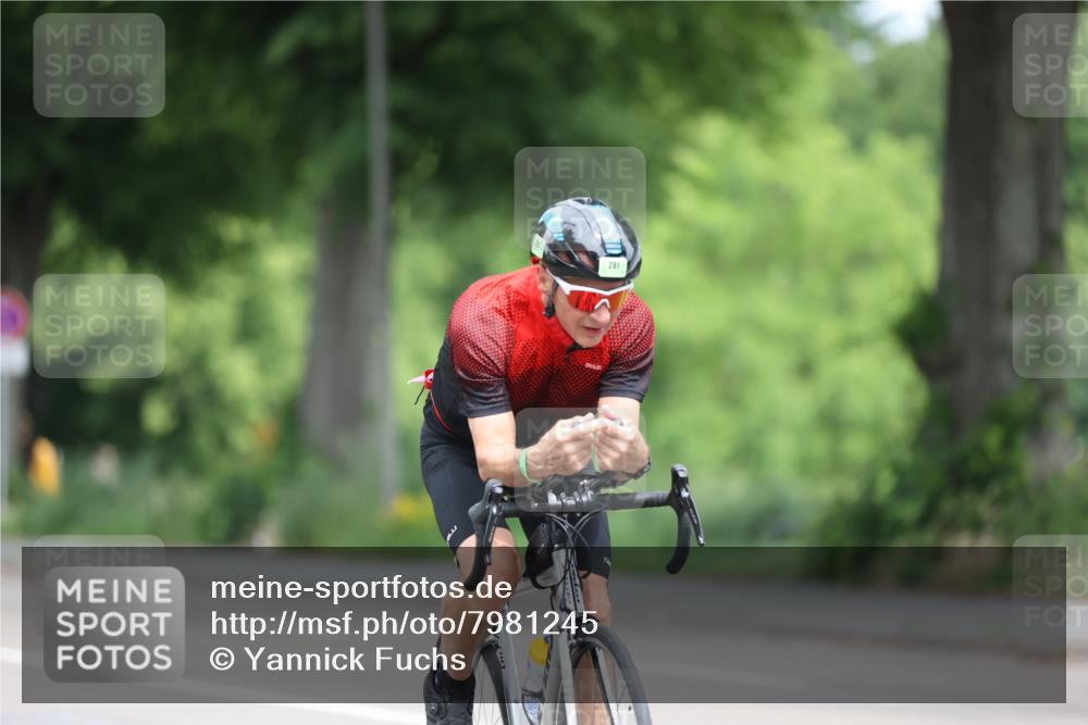 15.06.2025 - 7 Türme Triathlon Yannick Fuchs http://msf.ph/oto/7981245 15.06.2025 11:24:50 Radfahren  meine-sportfotos.de
