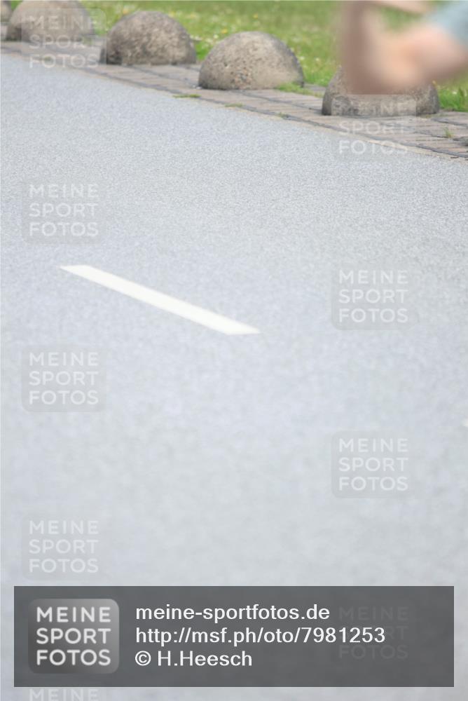 15.06.2025 - 27. Vierlanden-Triathlon H.Heesch http://msf.ph/oto/7981253 15.06.2025 10:46:56 Radfahren 68, 143, 169, 315, 325, 364, 455 meine-sportfotos.de