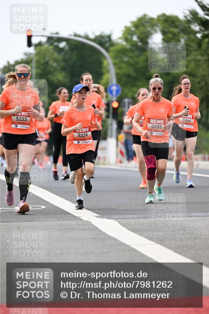 15.06.2025 - REWE Women's Run Dr. Thomas Lammeyer http://msf.ph/oto/7981262 15.06.2025 10:45:45 Laufen 5223, 5224, 5344, 5265 meine-sportfotos.de