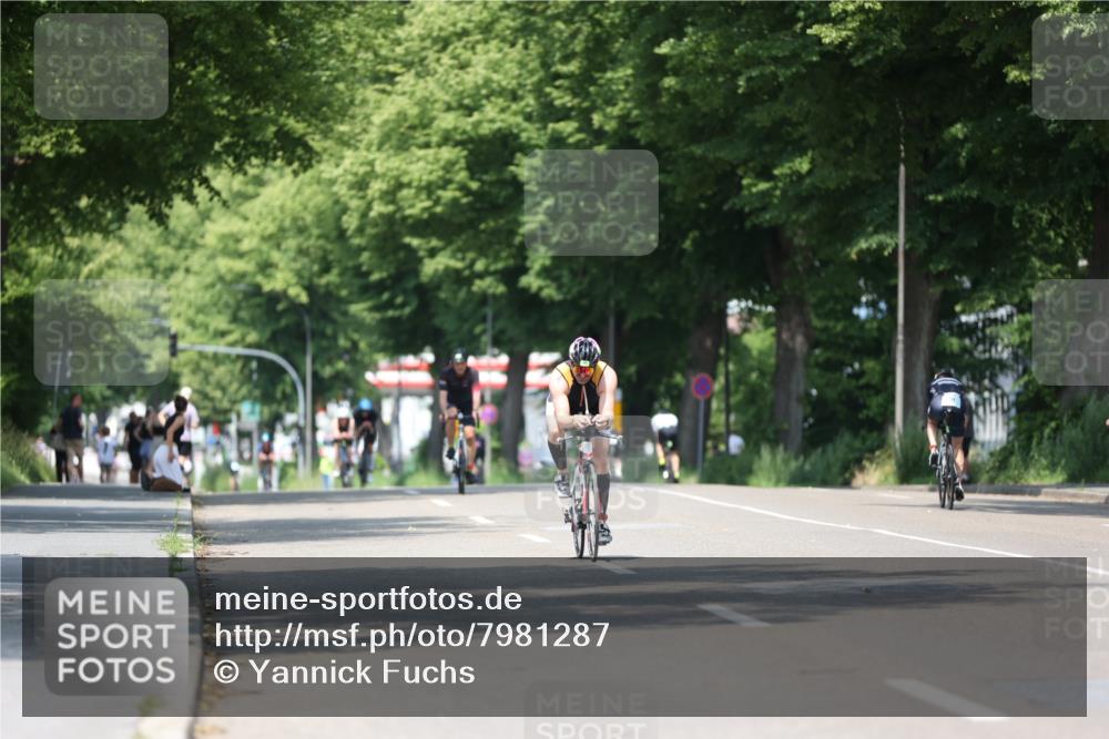 15.06.2025 - 7 Türme Triathlon Yannick Fuchs http://msf.ph/oto/7981287 15.06.2025 12:49:31 Radfahren 247, 366, 397, 638, 671 meine-sportfotos.de