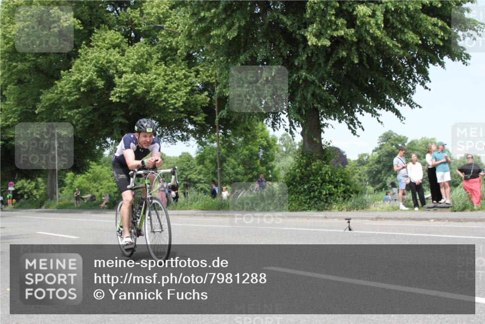 15.06.2025 - 7 Türme Triathlon Yannick Fuchs http://msf.ph/oto/7981288 15.06.2025 13:28:43 Radfahren  meine-sportfotos.de