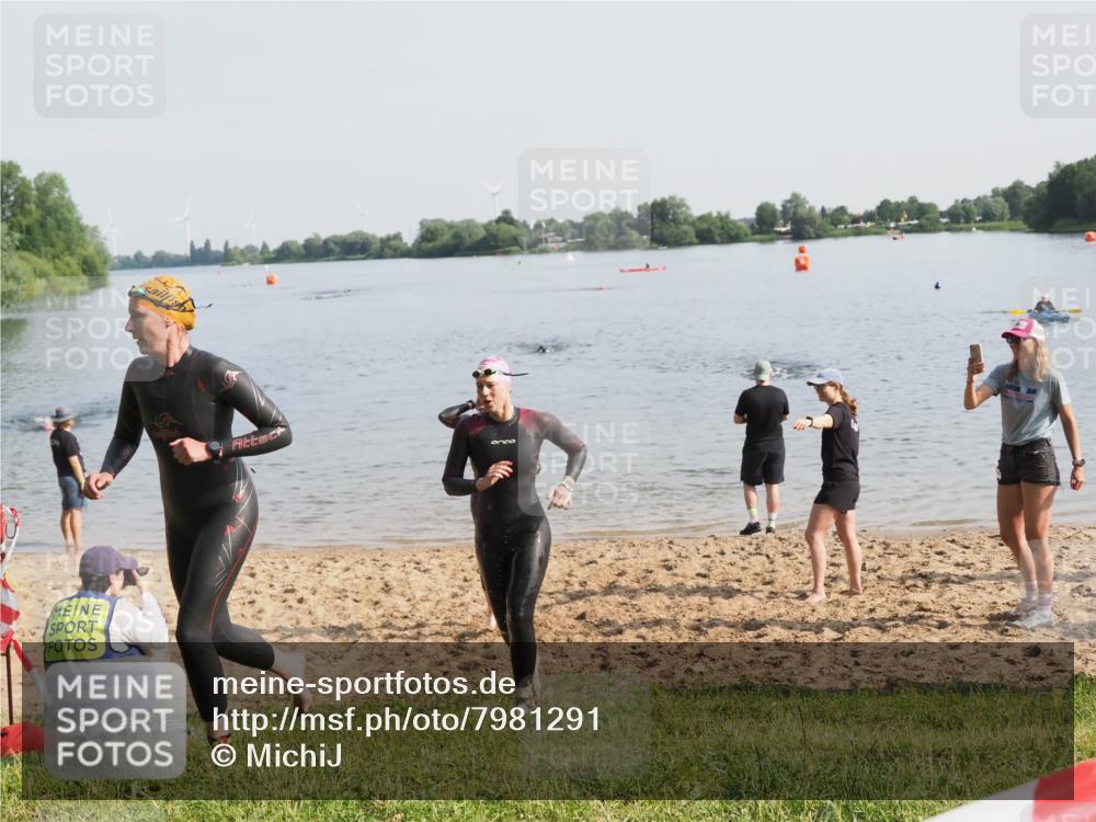 21.06.2025 - 27. Vierlanden-Triathlon MichiJ http://msf.ph/oto/7981291 15.06.2026 09:02:44 Schwimmen 200, 210, 223, 246 meine-sportfotos.de