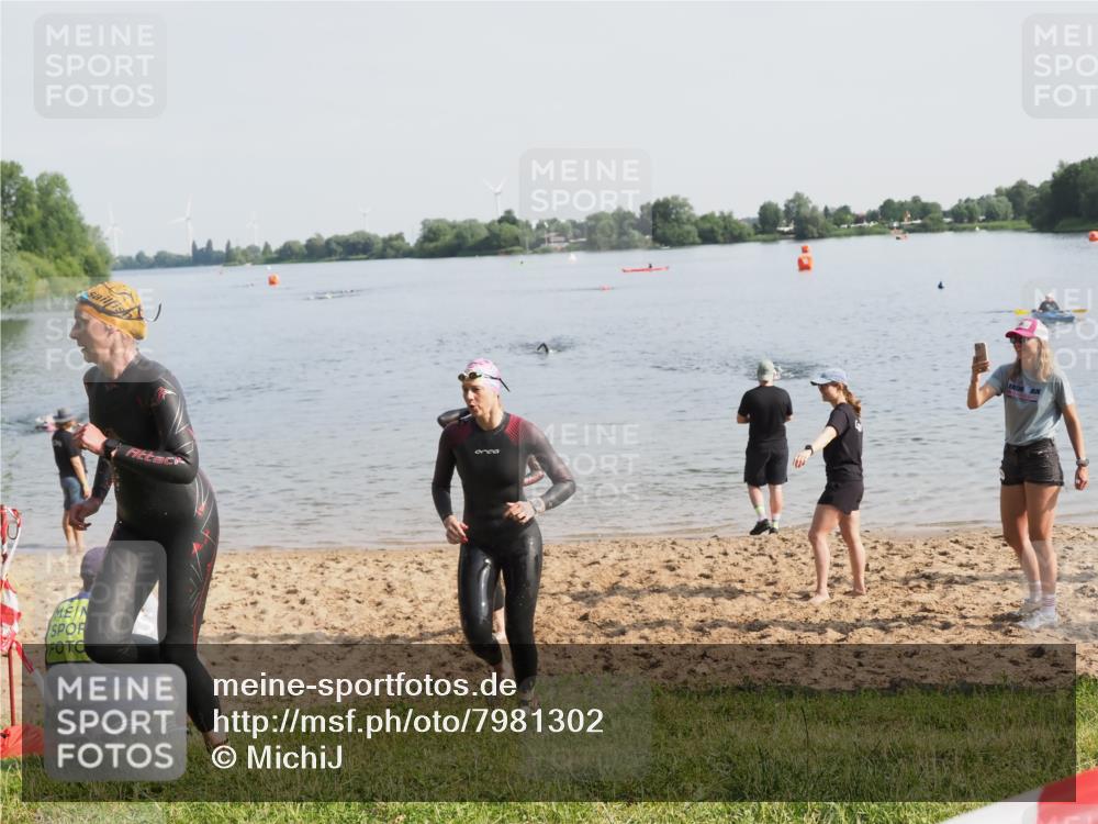 21.06.2025 - 27. Vierlanden-Triathlon MichiJ http://msf.ph/oto/7981302 15.06.2026 09:02:44 Schwimmen 200, 210, 223, 246 meine-sportfotos.de