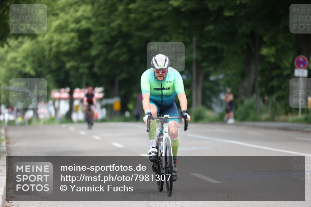 15.06.2025 - 7 Türme Triathlon Yannick Fuchs http://msf.ph/oto/7981307 15.06.2025 11:25:01 Radfahren  meine-sportfotos.de