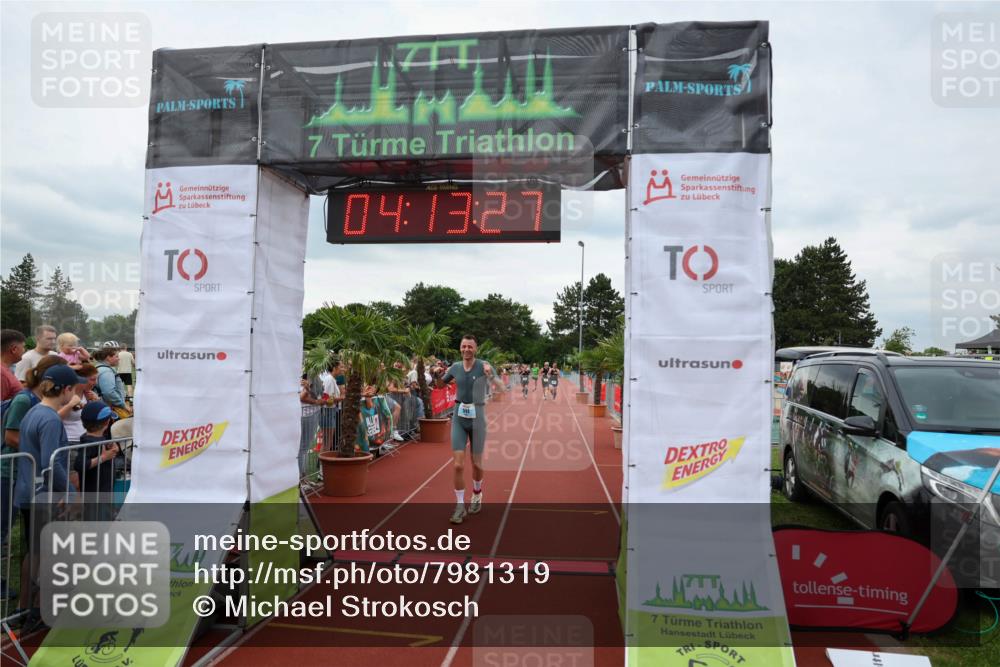 15.06.2025 - 7 Türme Triathlon Michael Strokosch http://msf.ph/oto/7981319 15.06.2025 14:13:26 Ziel 545, 597 meine-sportfotos.de