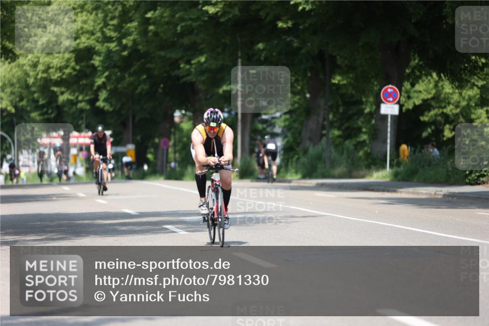 15.06.2025 - 7 Türme Triathlon Yannick Fuchs http://msf.ph/oto/7981330 15.06.2025 12:49:33 Radfahren 261, 366, 397, 638, 671 meine-sportfotos.de