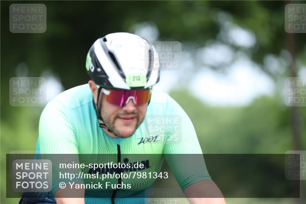 15.06.2025 - 7 Türme Triathlon Yannick Fuchs http://msf.ph/oto/7981343 15.06.2025 11:25:02 Radfahren  meine-sportfotos.de
