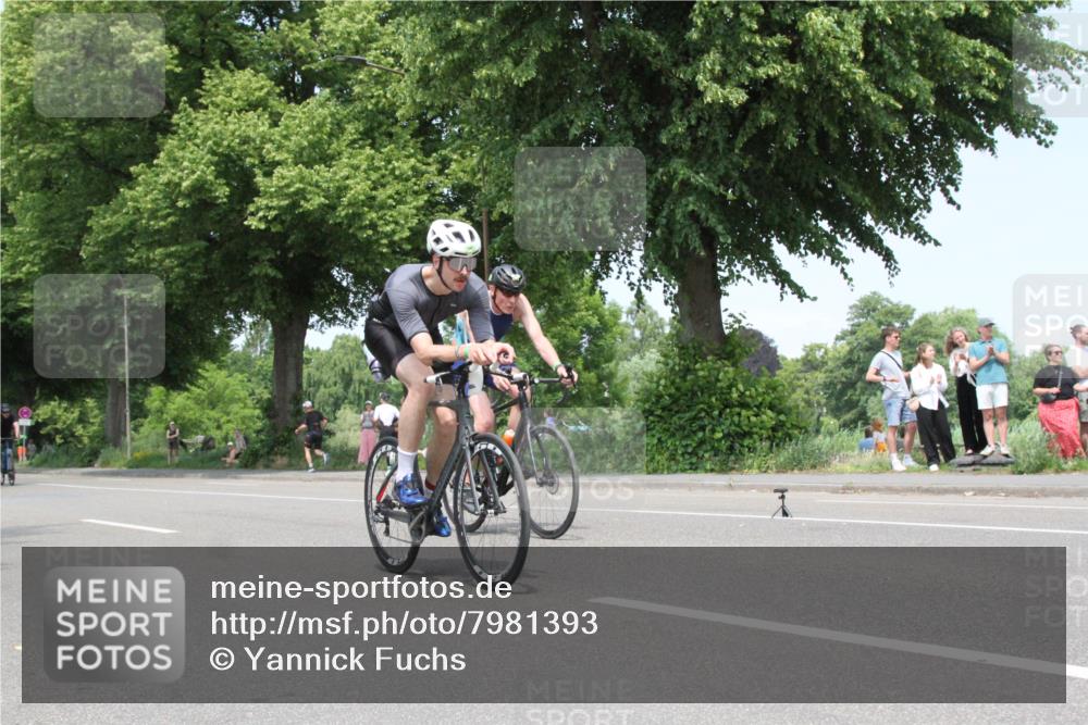 15.06.2025 - 7 Türme Triathlon Yannick Fuchs http://msf.ph/oto/7981393 15.06.2025 13:29:07 Radfahren  meine-sportfotos.de