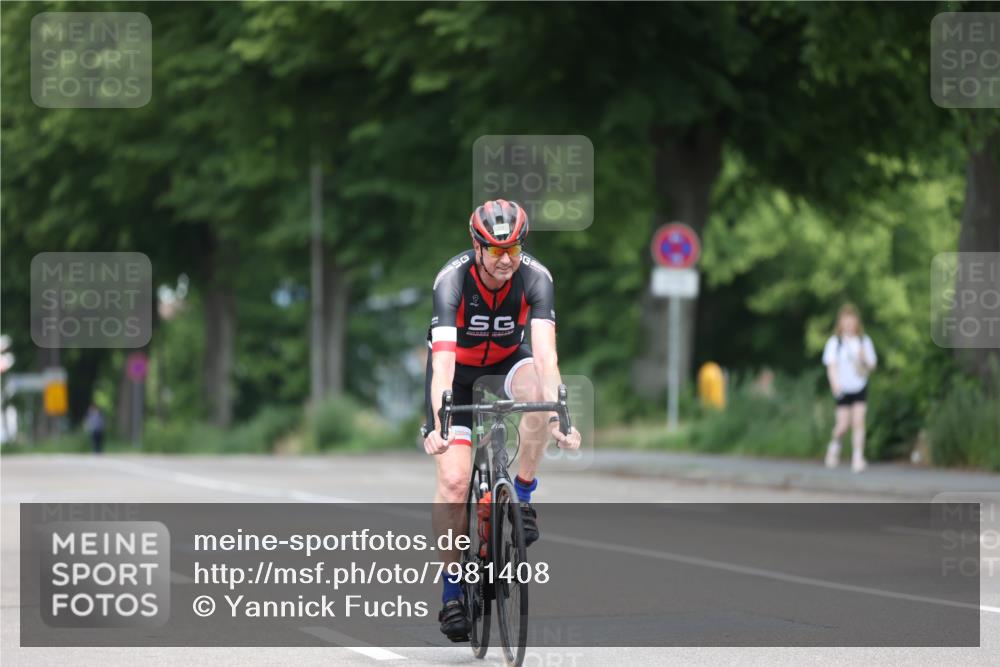 15.06.2025 - 7 Türme Triathlon Yannick Fuchs http://msf.ph/oto/7981408 15.06.2025 11:25:05 Radfahren  meine-sportfotos.de