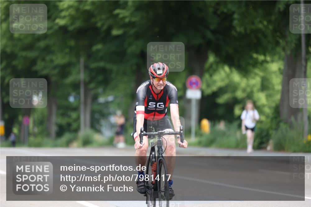 15.06.2025 - 7 Türme Triathlon Yannick Fuchs http://msf.ph/oto/7981417 15.06.2025 11:25:05 Radfahren  meine-sportfotos.de