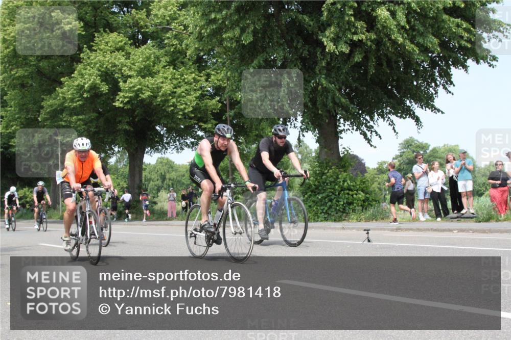 15.06.2025 - 7 Türme Triathlon Yannick Fuchs http://msf.ph/oto/7981418 15.06.2025 13:29:09 Radfahren  meine-sportfotos.de