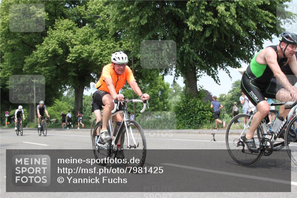15.06.2025 - 7 Türme Triathlon Yannick Fuchs http://msf.ph/oto/7981425 15.06.2025 13:29:09 Radfahren  meine-sportfotos.de