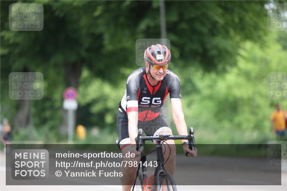 15.06.2025 - 7 Türme Triathlon Yannick Fuchs http://msf.ph/oto/7981443 15.06.2025 11:25:06 Radfahren  meine-sportfotos.de