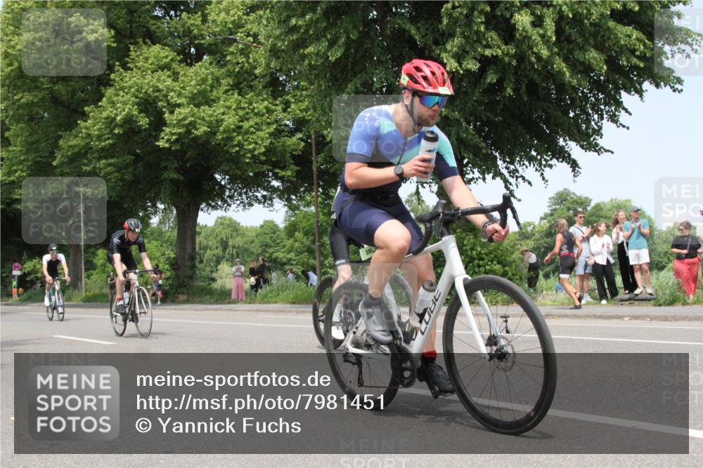 15.06.2025 - 7 Türme Triathlon Yannick Fuchs http://msf.ph/oto/7981451 15.06.2025 13:29:11 Radfahren  meine-sportfotos.de
