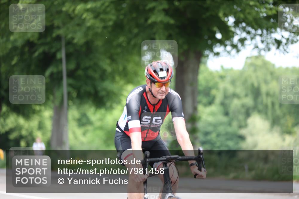 15.06.2025 - 7 Türme Triathlon Yannick Fuchs http://msf.ph/oto/7981458 15.06.2025 11:25:06 Radfahren  meine-sportfotos.de