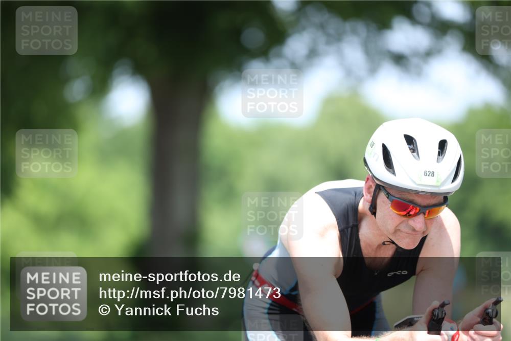 15.06.2025 - 7 Türme Triathlon Yannick Fuchs http://msf.ph/oto/7981473 15.06.2025 12:49:40 Radfahren 261, 462, 511, 671 meine-sportfotos.de