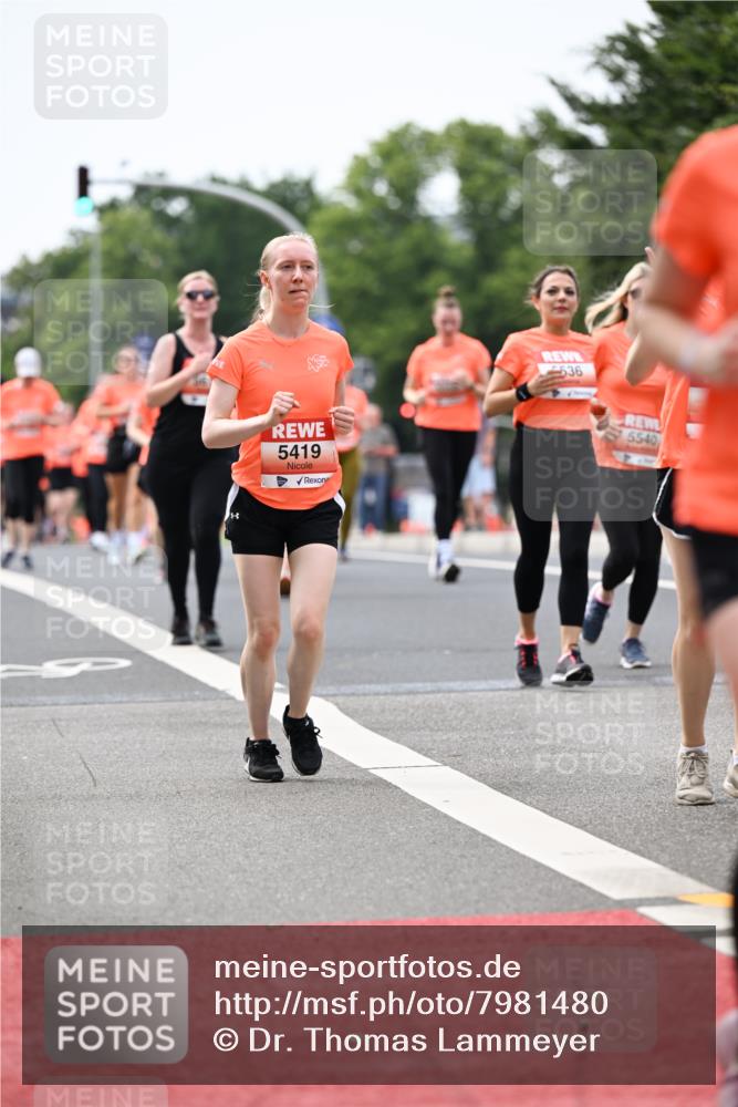 15.06.2025 - REWE Women's Run Dr. Thomas Lammeyer http://msf.ph/oto/7981480 15.06.2025 10:45:50 Laufen 5419, 536, 5540 meine-sportfotos.de