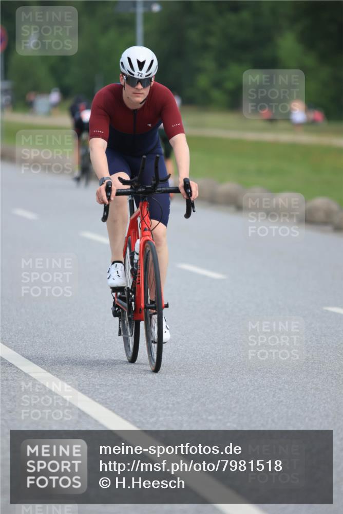 15.06.2025 - 27. Vierlanden-Triathlon H.Heesch http://msf.ph/oto/7981518 15.06.2025 10:48:11 Radfahren 22, 72, 93, 187, 393 meine-sportfotos.de