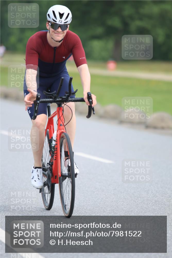 15.06.2025 - 27. Vierlanden-Triathlon H.Heesch http://msf.ph/oto/7981522 15.06.2025 10:48:11 Radfahren 22, 72, 93, 187, 393 meine-sportfotos.de