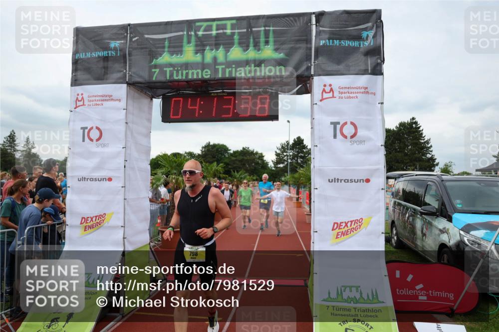 15.06.2025 - 7 Türme Triathlon Michael Strokosch http://msf.ph/oto/7981529 15.06.2025 14:13:37 Ziel 422, 591, 638, 798, 948 meine-sportfotos.de