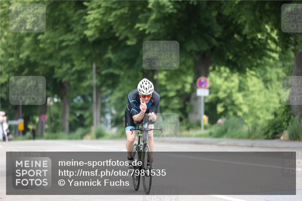 15.06.2025 - 7 Türme Triathlon Yannick Fuchs http://msf.ph/oto/7981535 15.06.2025 11:25:39 Radfahren 218 meine-sportfotos.de