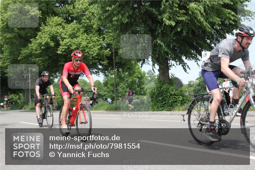 15.06.2025 - 7 Türme Triathlon Yannick Fuchs http://msf.ph/oto/7981554 15.06.2025 13:29:20 Radfahren  meine-sportfotos.de