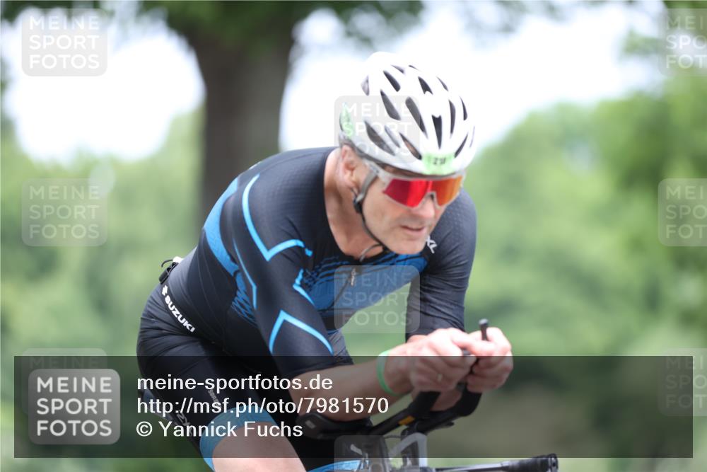 15.06.2025 - 7 Türme Triathlon Yannick Fuchs http://msf.ph/oto/7981570 15.06.2025 11:25:40 Radfahren 218 meine-sportfotos.de