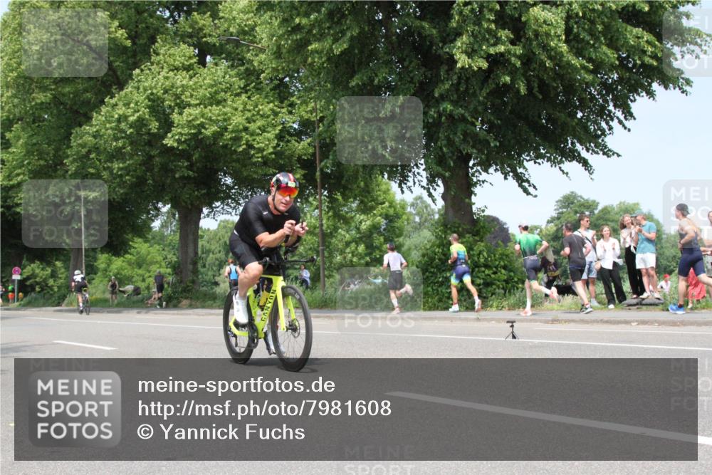 15.06.2025 - 7 Türme Triathlon Yannick Fuchs http://msf.ph/oto/7981608 15.06.2025 13:29:36 Radfahren  meine-sportfotos.de