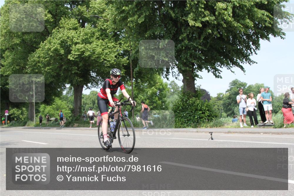 15.06.2025 - 7 Türme Triathlon Yannick Fuchs http://msf.ph/oto/7981616 15.06.2025 13:29:39 Radfahren  meine-sportfotos.de