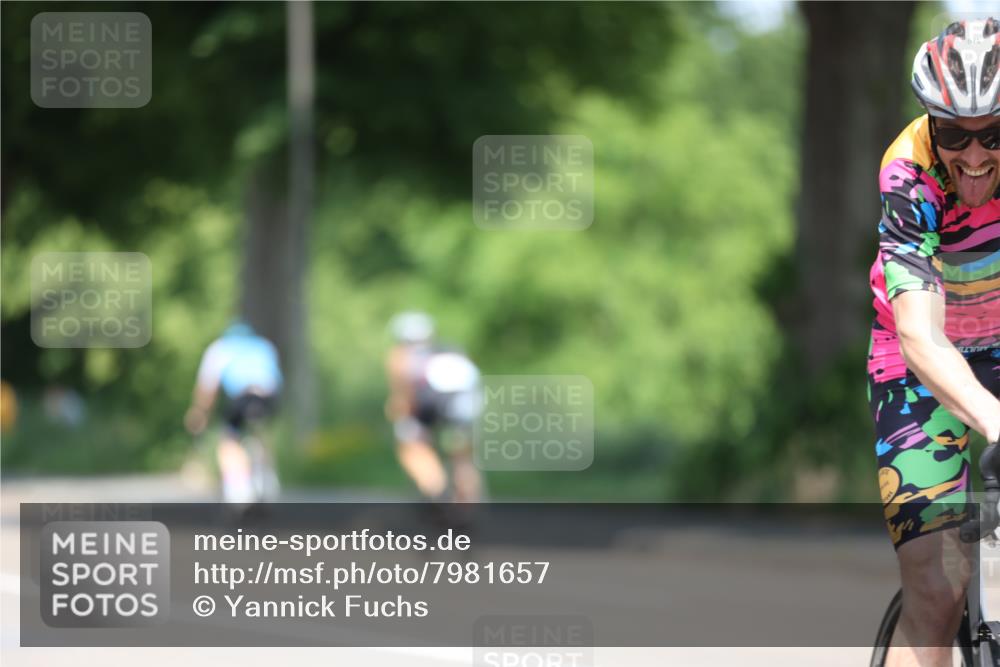 15.06.2025 - 7 Türme Triathlon Yannick Fuchs http://msf.ph/oto/7981657 15.06.2025 12:49:56 Radfahren 466, 498 meine-sportfotos.de