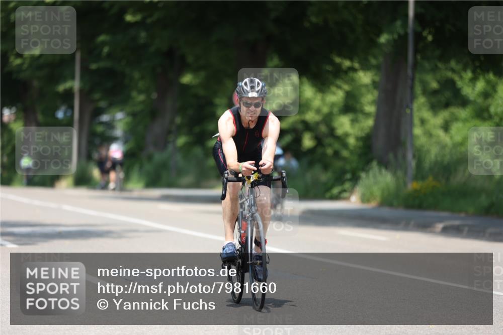 15.06.2025 - 7 Türme Triathlon Yannick Fuchs http://msf.ph/oto/7981660 15.06.2025 12:49:57 Radfahren 498 meine-sportfotos.de