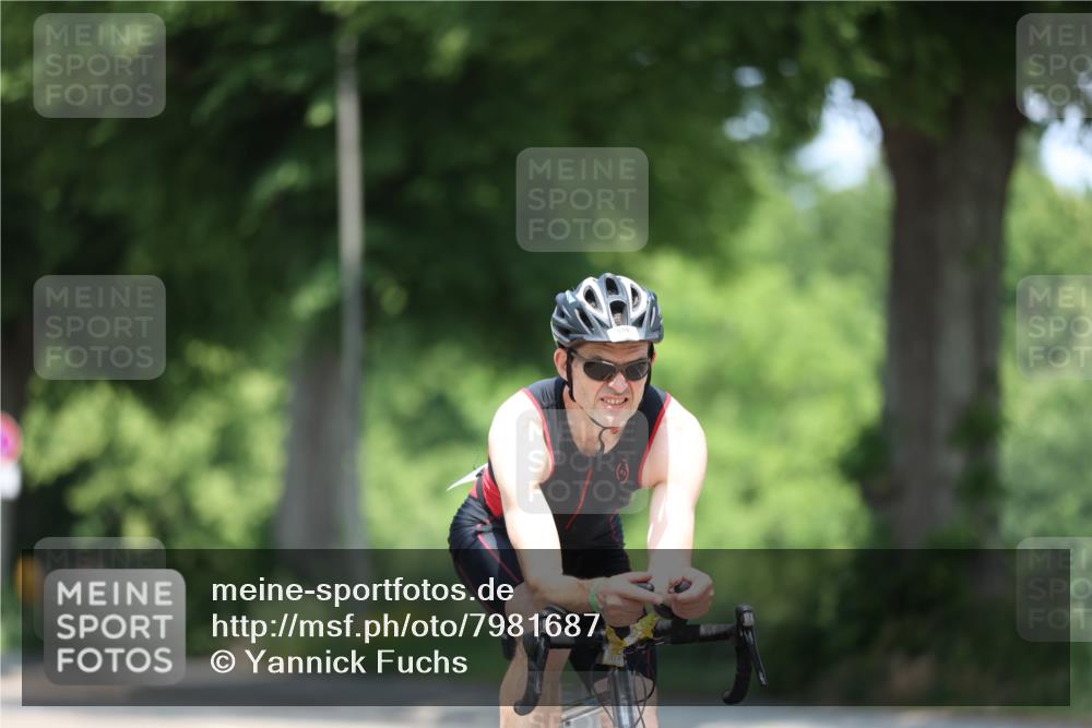 15.06.2025 - 7 Türme Triathlon Yannick Fuchs http://msf.ph/oto/7981687 15.06.2025 12:49:58 Radfahren 498 meine-sportfotos.de
