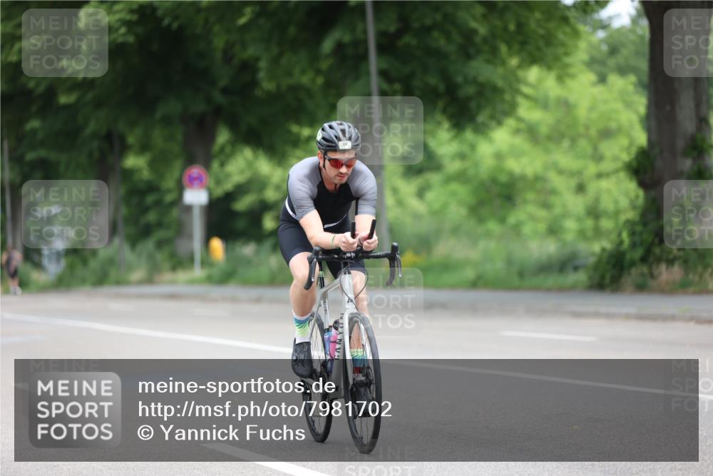 15.06.2025 - 7 Türme Triathlon Yannick Fuchs http://msf.ph/oto/7981702 15.06.2025 11:26:17 Radfahren 228, 258, 336 meine-sportfotos.de