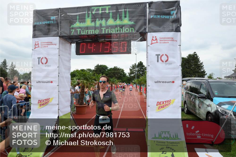 15.06.2025 - 7 Türme Triathlon Michael Strokosch http://msf.ph/oto/7981753 15.06.2025 14:13:49 Ziel 674, 749 meine-sportfotos.de