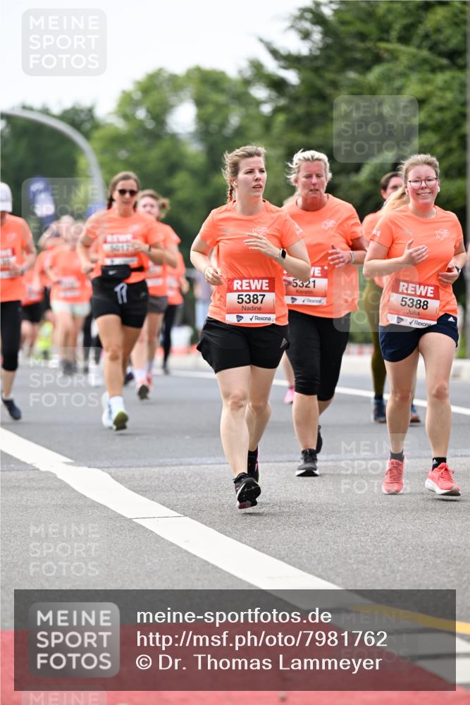 15.06.2025 - REWE Women's Run Dr. Thomas Lammeyer http://msf.ph/oto/7981762 15.06.2025 10:45:56 Laufen 5387, 5321, 5388 meine-sportfotos.de