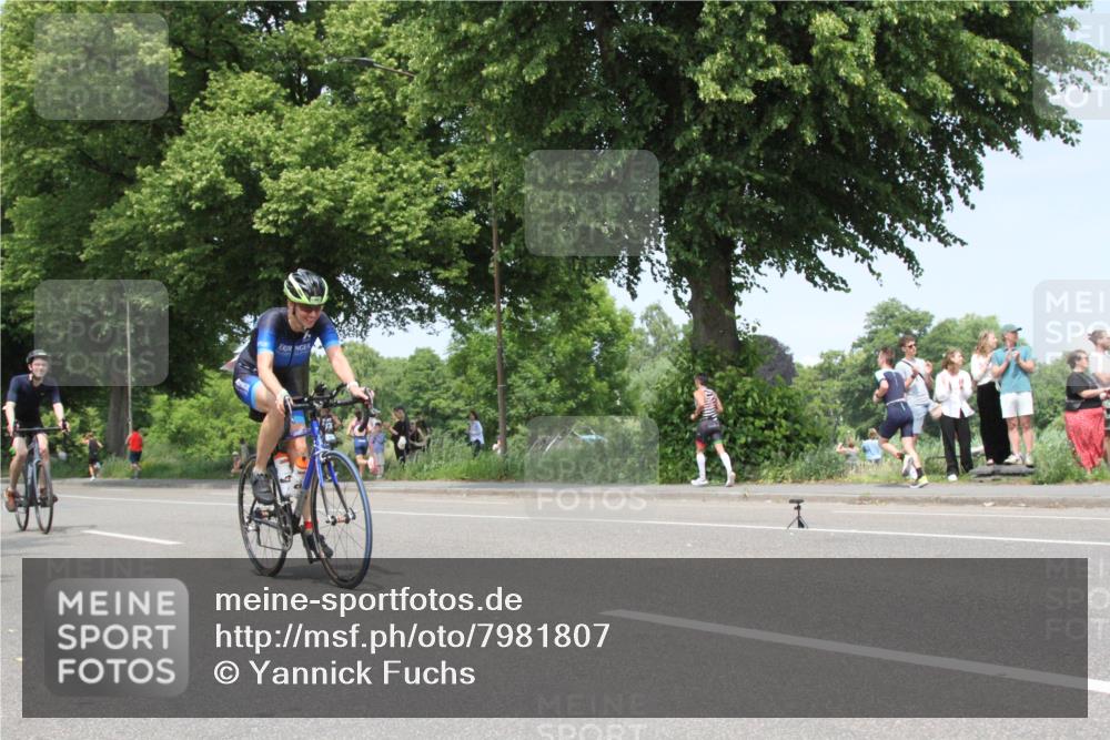 15.06.2025 - 7 Türme Triathlon Yannick Fuchs http://msf.ph/oto/7981807 15.06.2025 13:30:14 Radfahren  meine-sportfotos.de