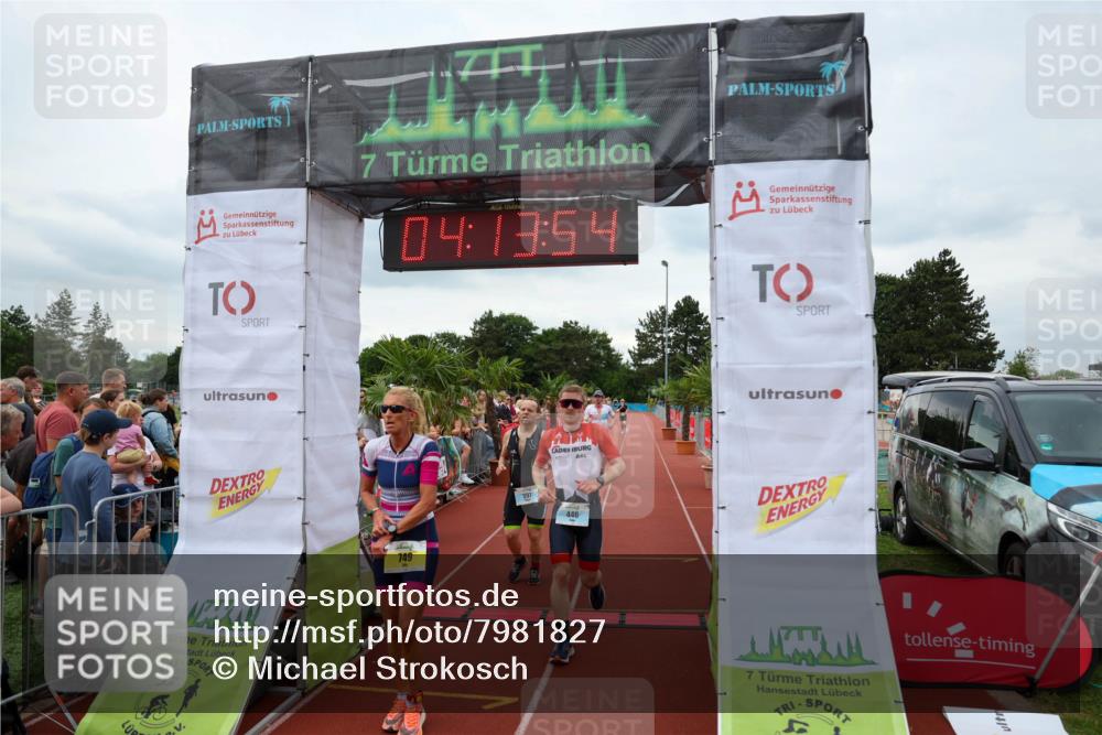 15.06.2025 - 7 Türme Triathlon Michael Strokosch http://msf.ph/oto/7981827 15.06.2025 14:13:54 Ziel 397, 445, 446, 674, 749, 1078 meine-sportfotos.de