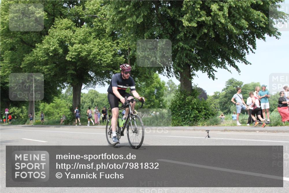 15.06.2025 - 7 Türme Triathlon Yannick Fuchs http://msf.ph/oto/7981832 15.06.2025 13:30:20 Radfahren  meine-sportfotos.de