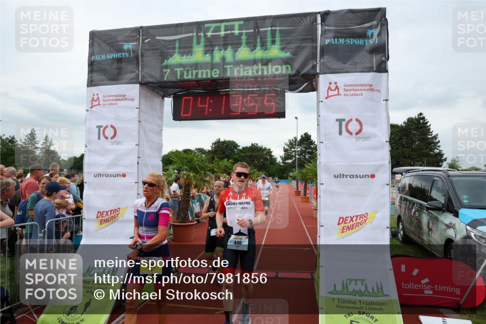15.06.2025 - 7 Türme Triathlon Michael Strokosch http://msf.ph/oto/7981856 15.06.2025 14:13:55 Ziel 397, 445, 446, 674, 749, 1078 meine-sportfotos.de