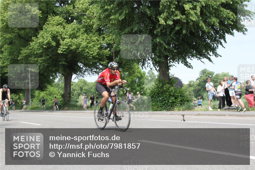 15.06.2025 - 7 Türme Triathlon Yannick Fuchs http://msf.ph/oto/7981857 15.06.2025 13:30:22 Radfahren  meine-sportfotos.de