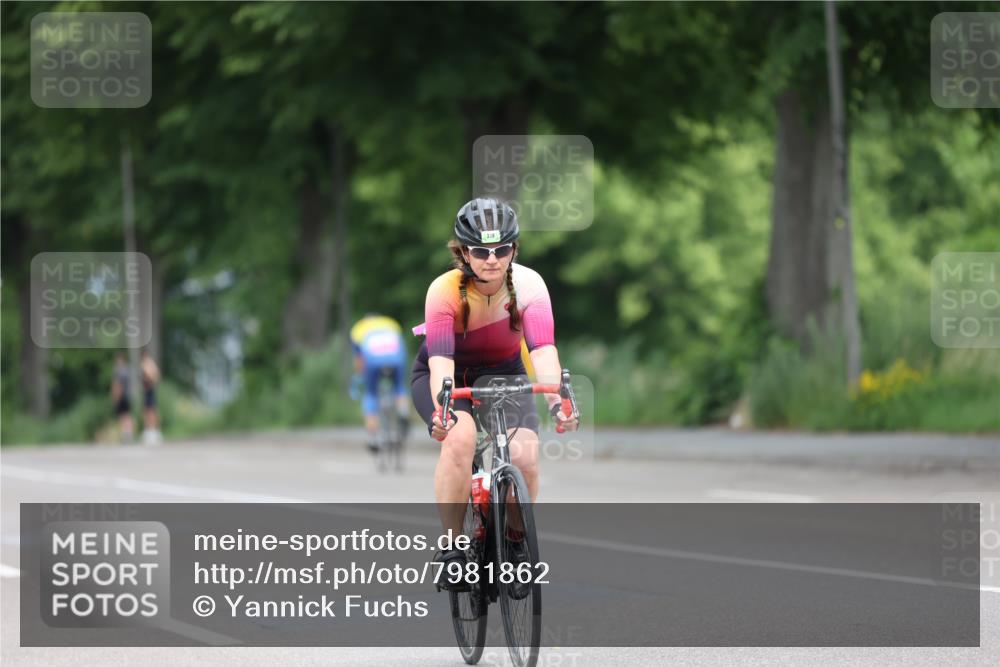 15.06.2025 - 7 Türme Triathlon Yannick Fuchs http://msf.ph/oto/7981862 15.06.2025 11:26:31 Radfahren 213, 223 meine-sportfotos.de