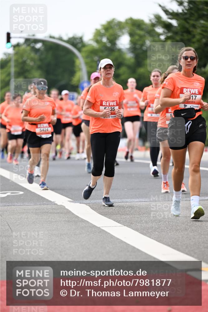 15.06.2025 - REWE Women's Run Dr. Thomas Lammeyer http://msf.ph/oto/7981877 15.06.2025 10:45:59 Laufen 5424, 35, 17 meine-sportfotos.de